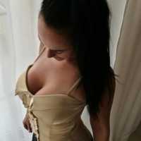 İlkadım Escort Buse: Sıra Dışı Güzelliğin Peşinden Gelenler İçin