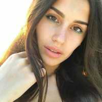 İlkadım Escort'taki Canlı ve Sevimli Kadın